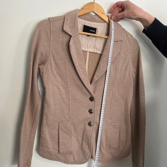 Hurley. Soft Blazer Button Up Top. Light Brown/ Beige Color Size Medium. Womens. - Picture 8 of 8